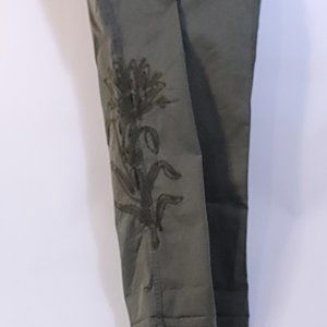 Lucky Brand SZ26  Olive Embroidery 6 Pkt Khaki Pnt